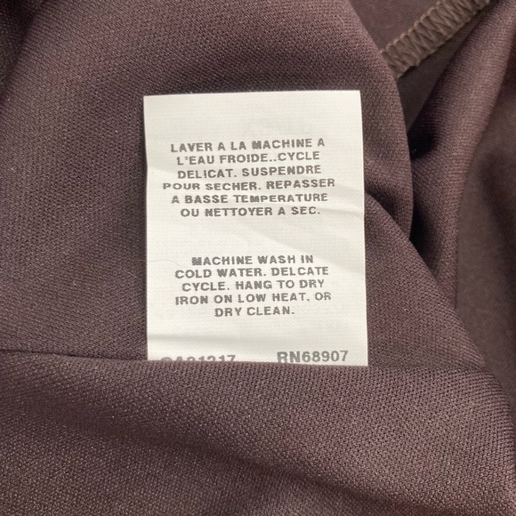 Le Chateau floral midi dress - Picture 8 of 9